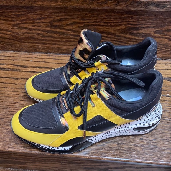 Muted citron/ mustard Steve Madden sneakers - Picture 1 of 5